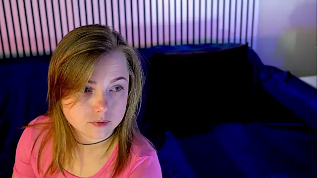 Snapshot of mary_ton chatting on March 31, 2026, 5:20 am mary ton online show from March 31, 2026, 5:20 am
