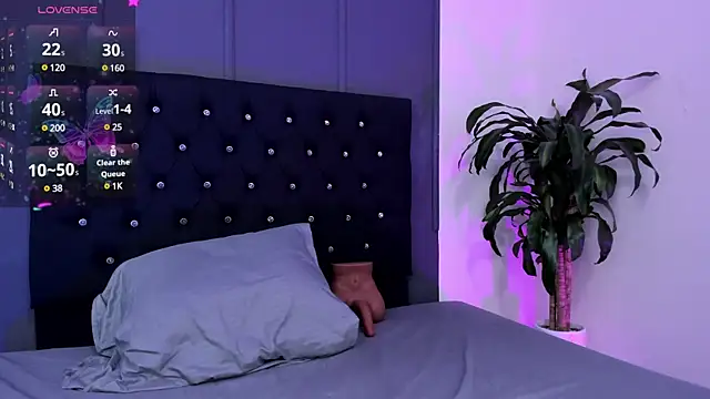 Snapshot of lyra-rain chatting on February 21, 2025, 11:11 am lyra-rain online show from February 21, 2025, 11:11 am