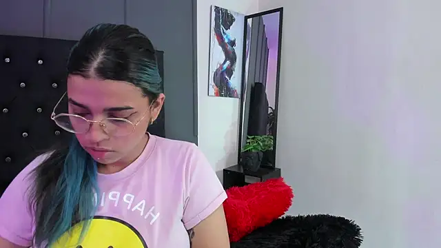 Snapshot of lyra-rain chatting on March 5, 2025, 11:28 am lyra-rain online show from March 5, 2025, 11:28 am