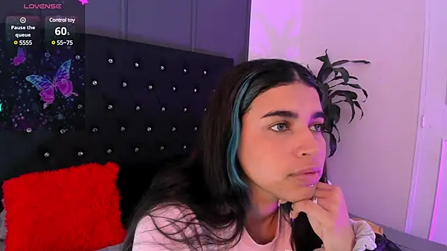 Snapshot of lyra-rain chatting on February 24, 2025, 11:10 am lyra-rain online show from February 24, 2025, 11:10 am