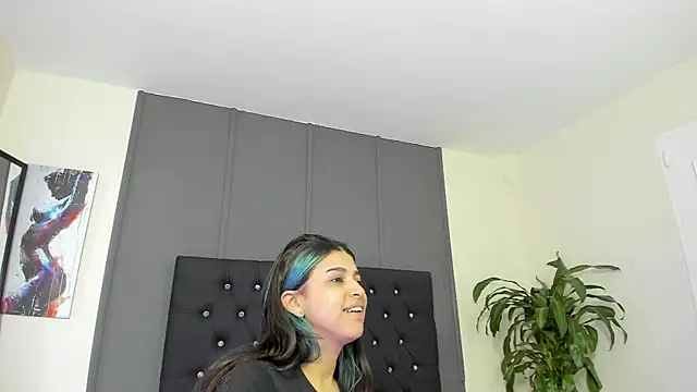 Snapshot of lyra-rain chatting on March 14, 2025, 11:12 am lyra-rain online show from March 14, 2025, 11:12 am