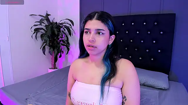 Snapshot of lyra-rain chatting on March 1, 2025, 11:39 am lyra-rain online show from March 1, 2025, 11:39 am