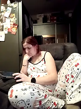 Snapshot of Marie1992PL chatting on February 27, 2026, 7:57 pm Marie1992PL online show from February 27, 2026, 7:57 pm