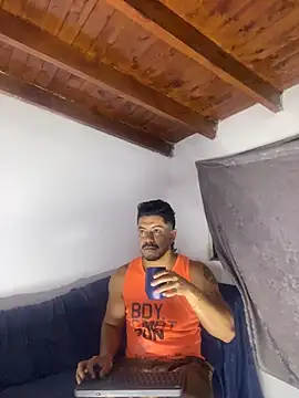 AndresSmith   online show from March 7, 2026, 9:27 am