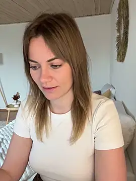 Snapshot of Milla__one chatting on January 20, 2025, 11:02 am Milla  one online show from January 20, 2025, 11:02 am