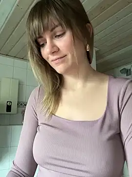 Snapshot of Milla__one chatting on January 13, 2025, 8:26 am Milla  one online show from January 13, 2025, 8:26 am