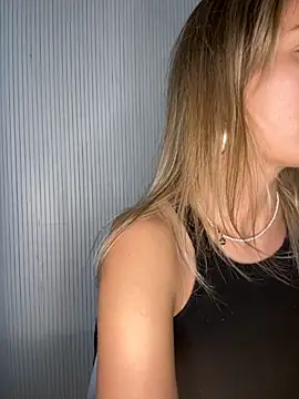 Snapshot of Milla__one chatting on September 17, 2025, 3:36 pm Milla  one online show from September 17, 2025, 3:36 pm