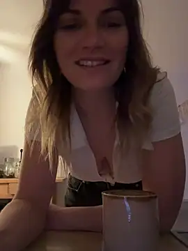 Snapshot of Milla__one chatting on February 19, 2025, 6:00 pm Milla  one online show from February 19, 2025, 6:00 pm