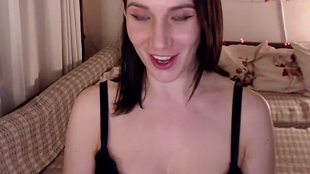 Snapshot of pepper_milf chatting on February 14, 2025, 6:40 pm pepper milf online show from February 14, 2025, 6:40 pm