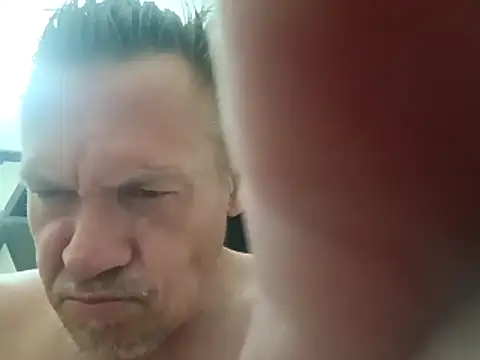 Snapshot of ed44435 chatting on February 18, 2026, 4:58 pm ed44435 online show from February 18, 2026, 4:58 pm