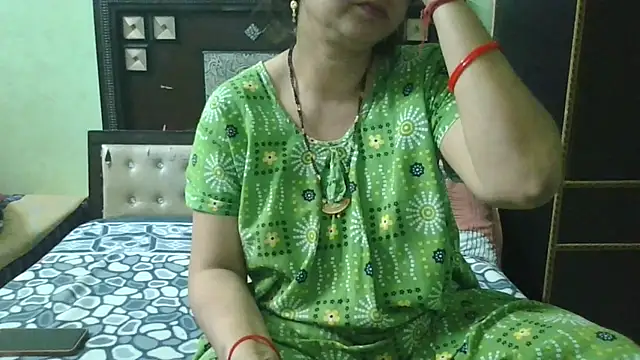 couplesuni online show from February 26, 2026, 4:23 am