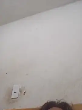 ambarlennoix online show from March 15, 2025, 10:46 am