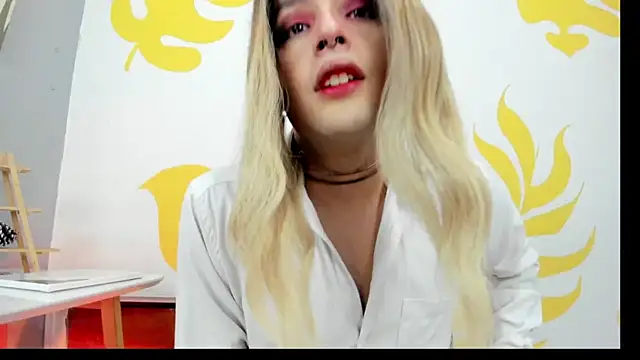 Snapshot of LukaCastillo chatting on December 20, 2025, 3:15 pm LukaCastillo online show from December 20, 2025, 3:15 pm