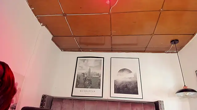 Snapshot of Alaia_Cute chatting on December 1, 2025, 3:29 am Alaia Cute online show from December 1, 2025, 3:29 am