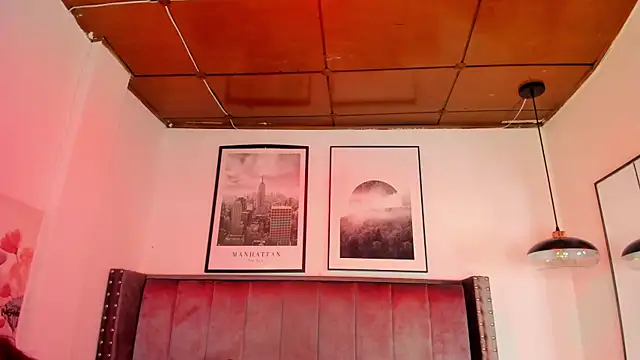 Alaia Cute online show from December 21, 2025, 1:52 am