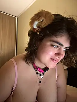 Snapshot of yudrayeb chatting on January 22, 2025, 11:32 pm yudrayeb online show from January 22, 2025, 11:32 pm