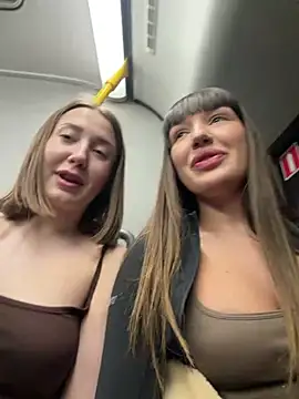 Snapshot of Sophie_Avory chatting on March 14, 2026, 4:46 pm Sophie Avory online show from March 14, 2026, 4:46 pm