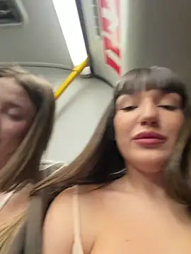 Snapshot of Sophie_Avory chatting on March 28, 2026, 5:36 pm Sophie Avory online show from March 28, 2026, 5:36 pm