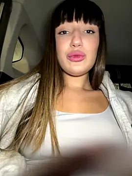 Sophie Avory online show from December 22, 2025, 11:05 pm