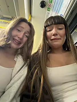 Snapshot of Sophie_Avory chatting on March 31, 2026, 5:37 pm Sophie Avory online show from March 31, 2026, 5:37 pm