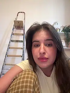 Sophie Avory online show from November 4, 2025, 8:29 am