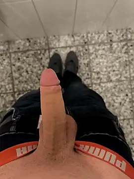 geilehecke1 online show from March 17, 2025, 12:14 pm