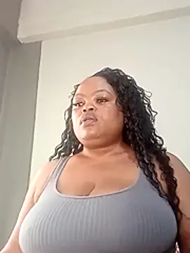 Snapshot of hugemelonsxxx chatting on November 4, 2025, 9:13 am hugemelonsxxx online show from November 4, 2025, 9:13 am