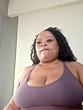 Snapshot of hugemelonsxxx chatting on November 5, 2025, 9:56 am hugemelonsxxx online show from November 5, 2025, 9:56 am