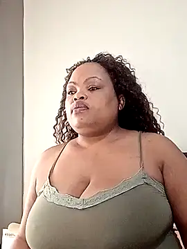 Snapshot of hugemelonsxxx chatting on March 11, 2025, 8:41 am hugemelonsxxx online show from March 11, 2025, 8:41 am