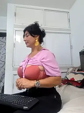 katysquirtdirty online show from May 23, 2026, 11:37 pm