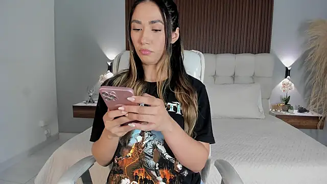 Emma23   online show from July 19, 2026, 6:44 am