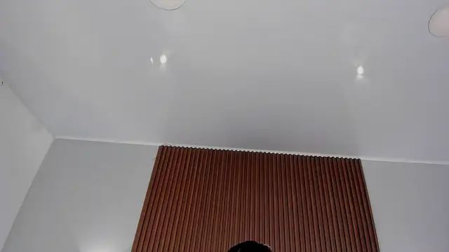 Snapshot of Emma23__ chatting on January 7, 2026, 9:36 am Emma23 online show from January 7, 2026, 9:36 am