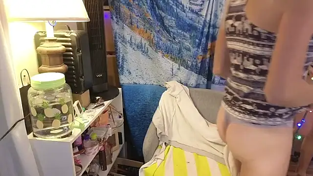 Snapshot of cunty_tranny_lydia chatting on March 5, 2025, 4:56 am cunty tranny lydia online show from March 5, 2025, 4:56 am