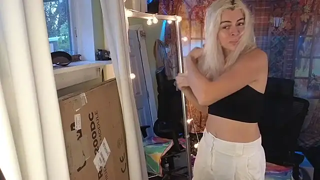 Snapshot of cunty_tranny_lydia chatting on December 20, 2025, 11:29 pm cunty tranny lydia online show from December 20, 2025, 11:29 pm