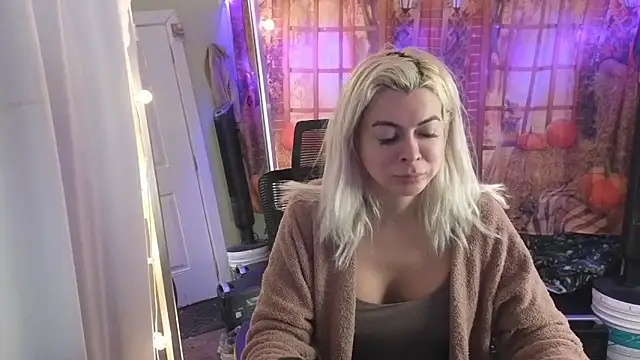 Snapshot of cunty_tranny_lydia chatting on December 19, 2025, 5:32 am cunty tranny lydia online show from December 19, 2025, 5:32 am