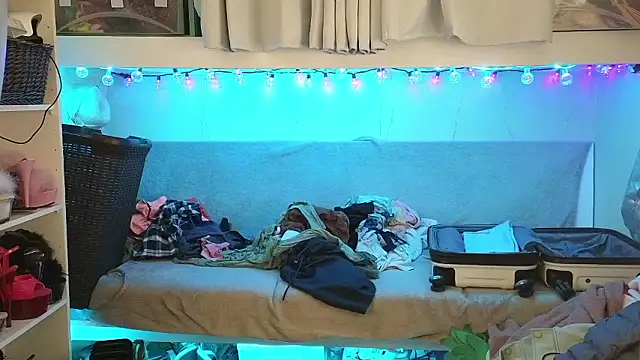 Snapshot of cunty_tranny_lydia chatting on January 14, 2026, 6:50 am cunty tranny lydia online show from January 14, 2026, 6:50 am