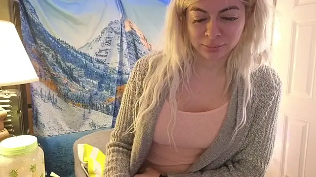 Snapshot of cunty_tranny_lydia chatting on March 16, 2025, 5:14 am cunty tranny lydia online show from March 16, 2025, 5:14 am