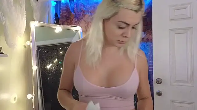 Snapshot of cunty_tranny_lydia chatting on November 15, 2025, 12:58 am cunty tranny lydia online show from November 15, 2025, 12:58 am