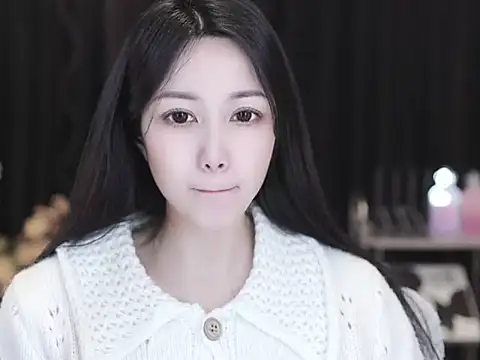 Snapshot of Nuyoah-77 chatting on March 20, 2026, 6:25 am Nuyoah-77 online show from March 20, 2026, 6:25 am