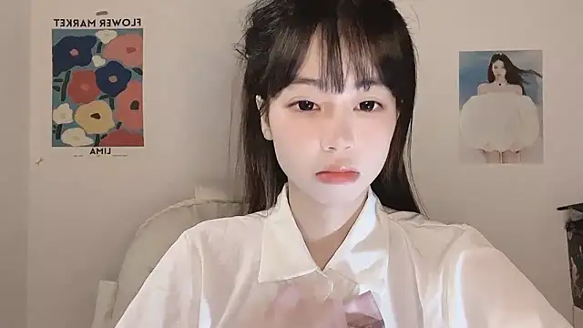 -Hottie online show from December 2, 2025, 3:58 pm