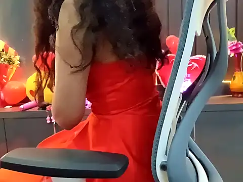 GoldnessAishu online show from February 6, 2025, 6:24 pm