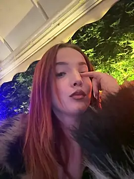 gloria01 daddy online show from April 27, 2026, 8:18 pm