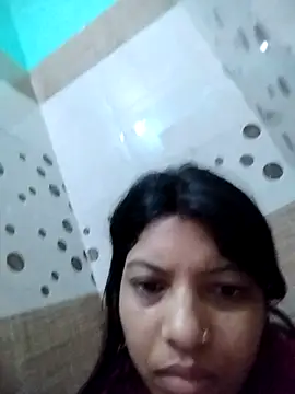 Hotty-Divya online show from November 6, 2025, 3:10 am