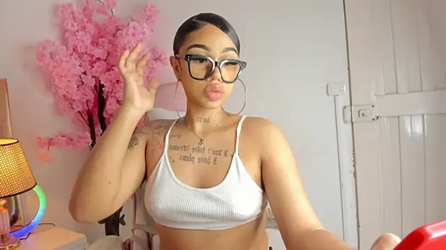 Snapshot of Mia_Jansen chatting on February 26, 2025, 12:52 am Mia Jansen online show from February 26, 2025, 12:52 am