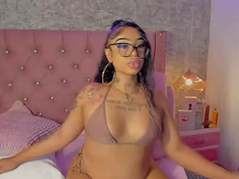 Mia Jansen online show from February 13, 2026, 1:44 pm