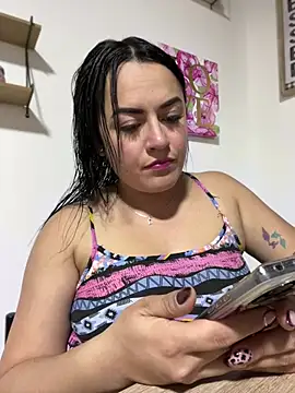 Snapshot of Lesly_10- chatting on July 23, 2026, 12:46 am Lesly 10- online show from July 23, 2026, 12:46 am