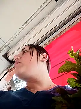 Snapshot of Lesly_10- chatting on June 24, 2026, 8:50 pm Lesly 10- online show from June 24, 2026, 8:50 pm