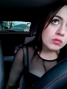 Lesly 10- online show from October 26, 2025, 10:43 pm