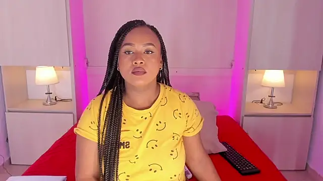 Snapshot of EmilyyStuart chatting on May 5, 2026, 3:31 am EmilyyStuart online show from May 5, 2026, 3:31 am