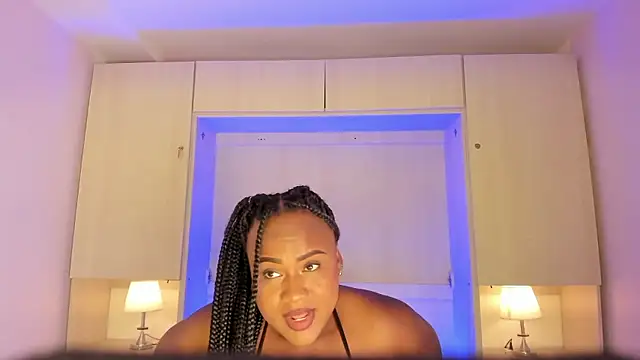 Snapshot of EmilyyStuart chatting on January 17, 2026, 4:05 am EmilyyStuart online show from January 17, 2026, 4:05 am